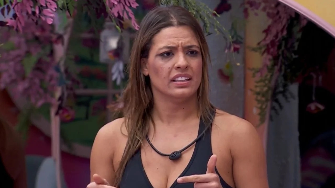 BBB 24: Bia pede para Matteus não conversar com Davi sobre desentendimento
