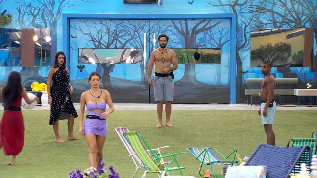 BBB 24: Beatriz se chateia com brothers durante atividade e abandona grupo