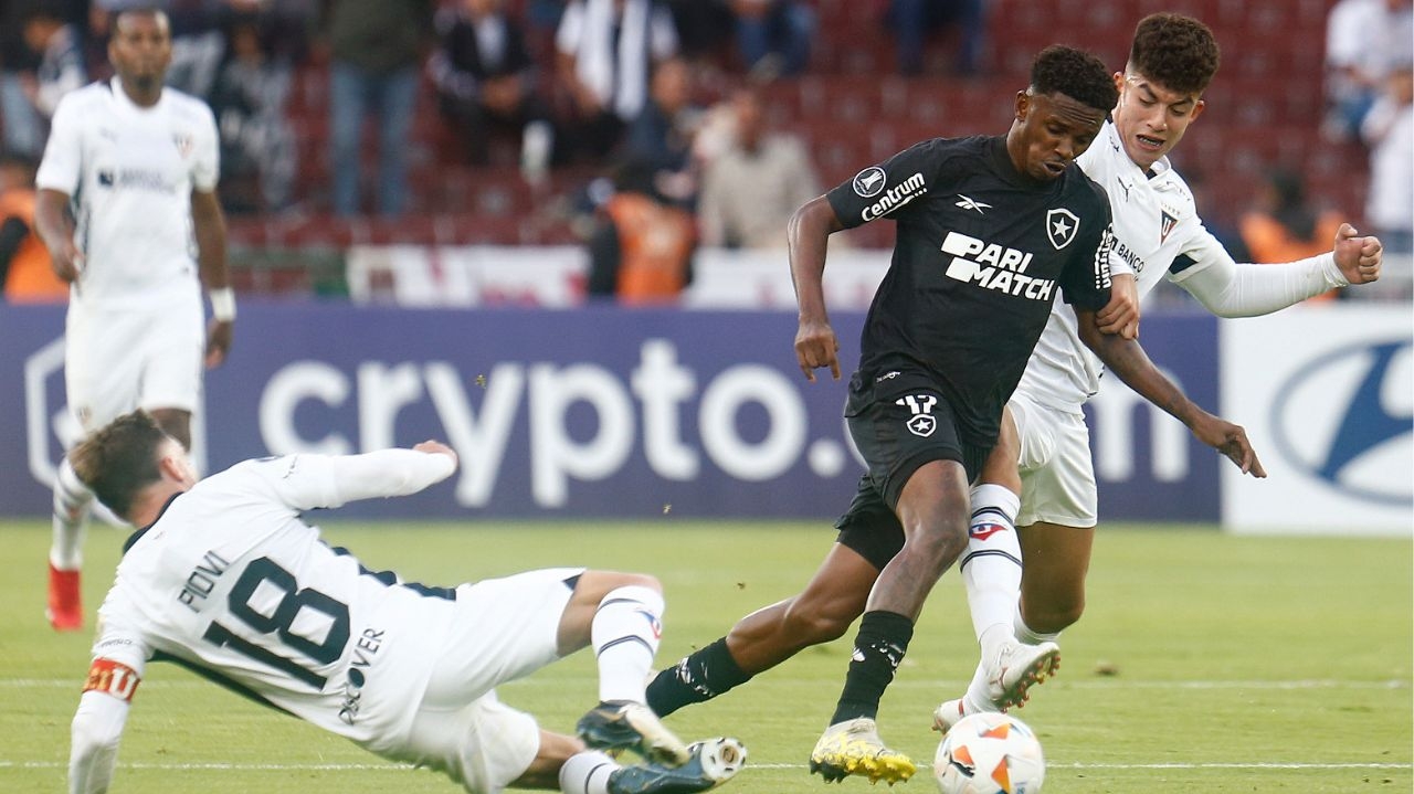 Após derrota, Artur Jorge, novo técnico do Botafogo, vê espaço para melhoras