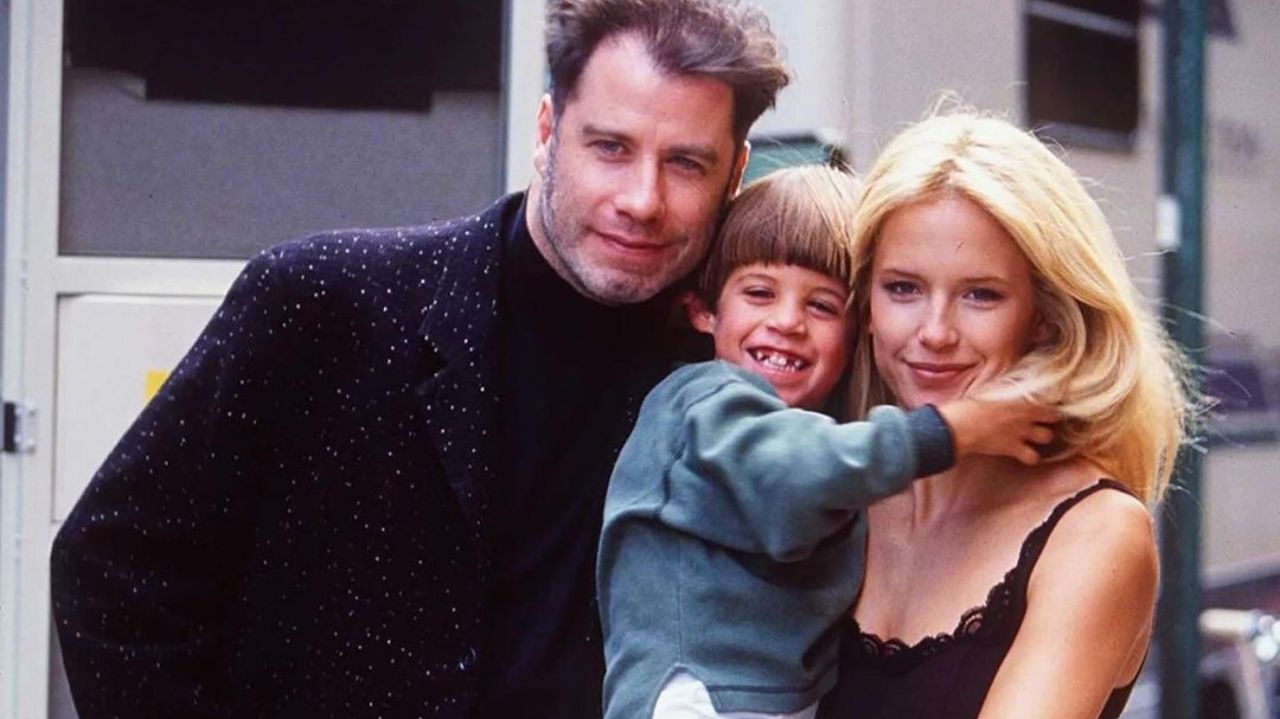 John Travolta homenageia filho falecido em 2009