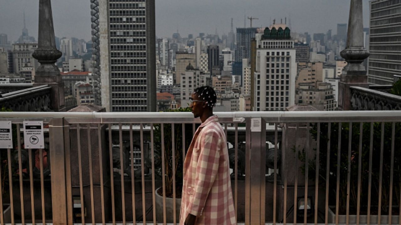 SPFW 57: confira a coleção de João Pimenta no edifício Martinelli