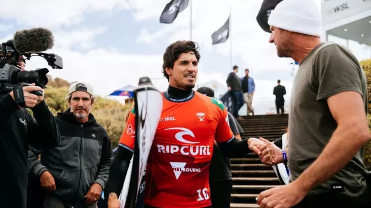 Quatro brasileiros avançam na categoria masculina da WSL