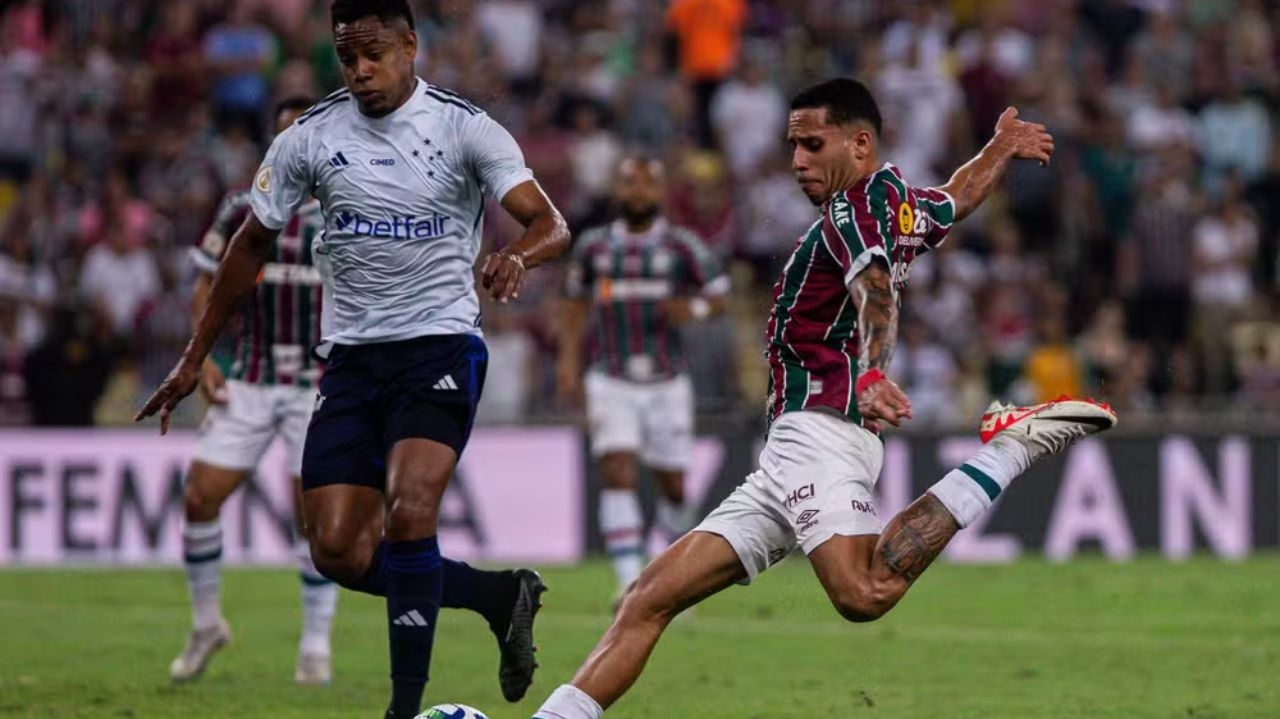 Fernando Diniz diz que trio do elenco do Fluminense vai dar alegrias