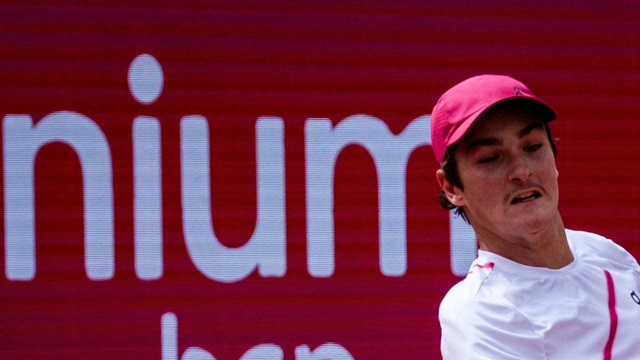 Oitavas em Bucareste faz João Fonseca avançar de cabeça