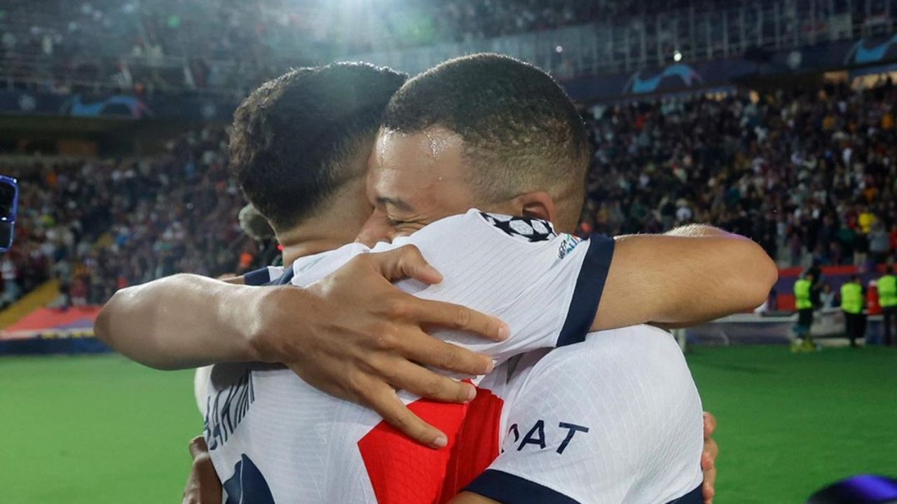 PSG vira contra Barcelona nas quartas de final da Champions League