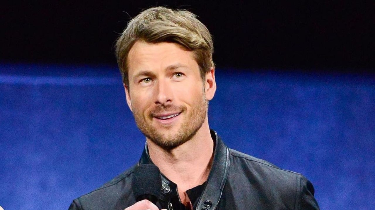 Novo pôster de “Assassino Por Acaso” mostra Glen Powell em vários papéis