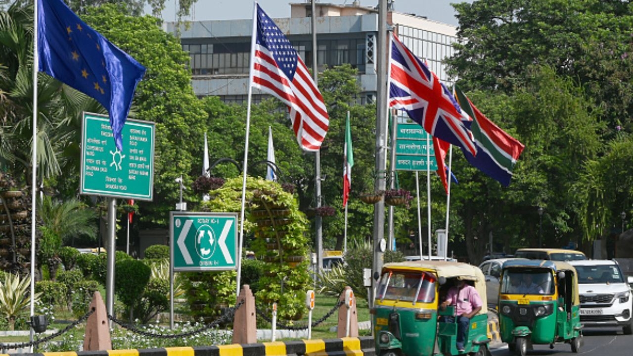 Irã vai sofrer novas sanções dos EUA, da União Europeia e do Reino Unido