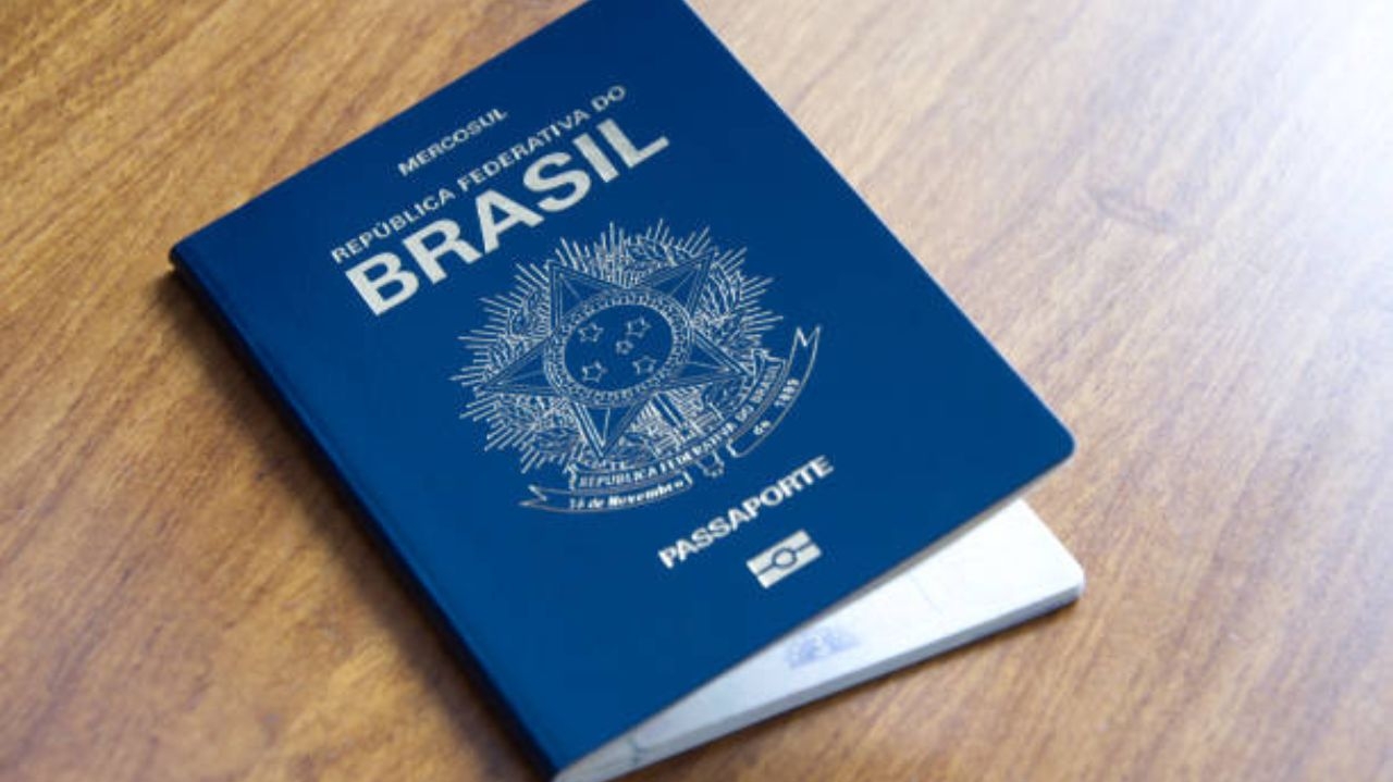 Polícia Federal interrompe agendamentos online de emissão do passaporte  após tentativa de invasão ao site