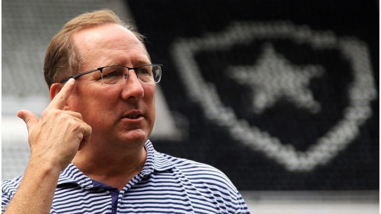 Dono do Botafogo pode ser suspenso por um ano