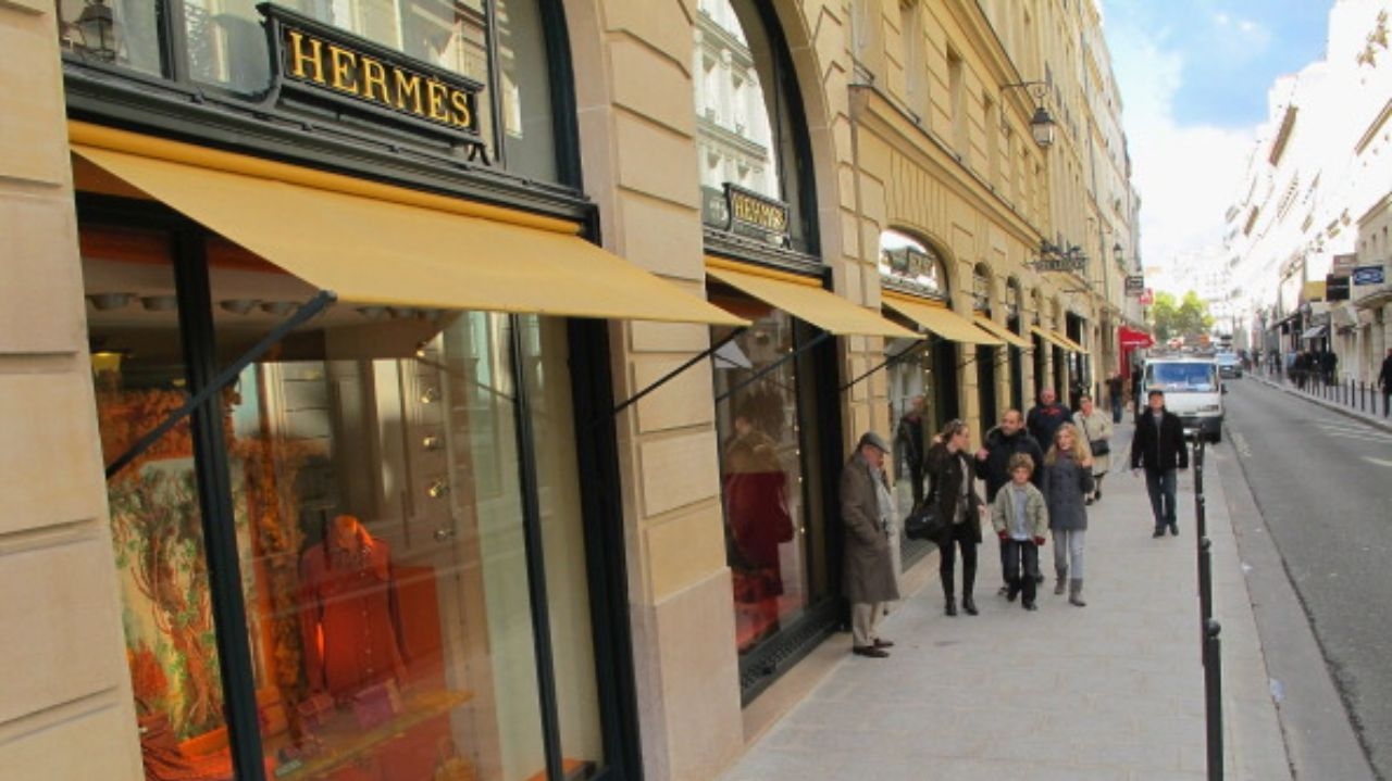 Analista do Citigroup Inc. aponta que Hermès pode superar Louis Vuitton em volume de negócios