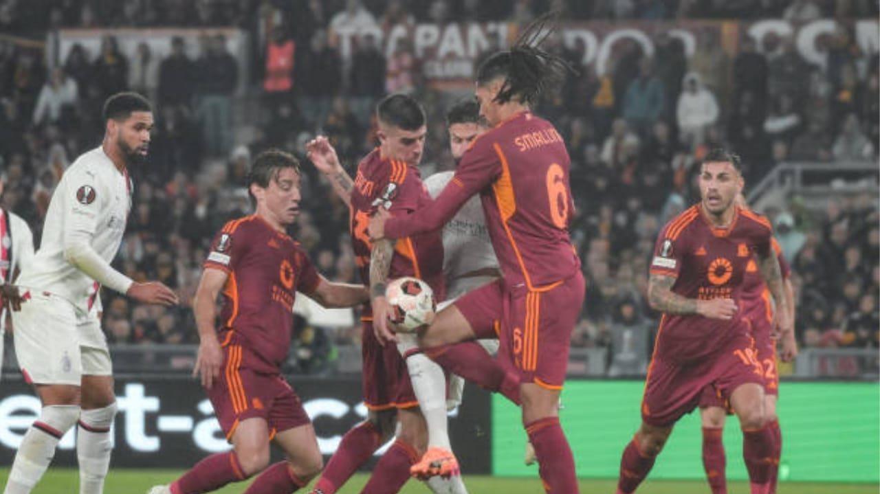 Roma vence Milan por 2×1 e avança para a semifinal da Liga Europa