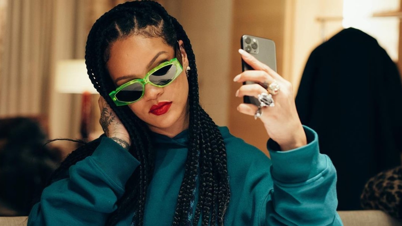 Confira detalhes do estilo Oversized usado por Rihanna