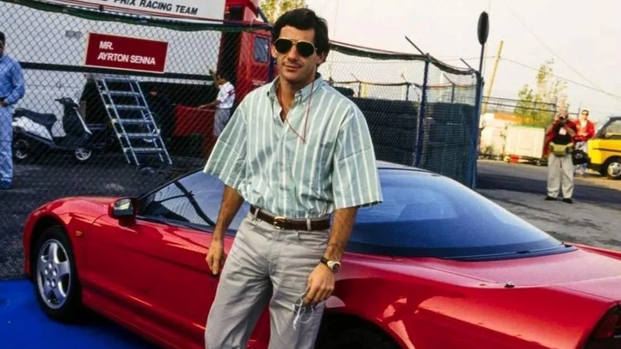 Ayrton Senna: relíquia do automobilismo brasileiro está à venda por R$3 milhões