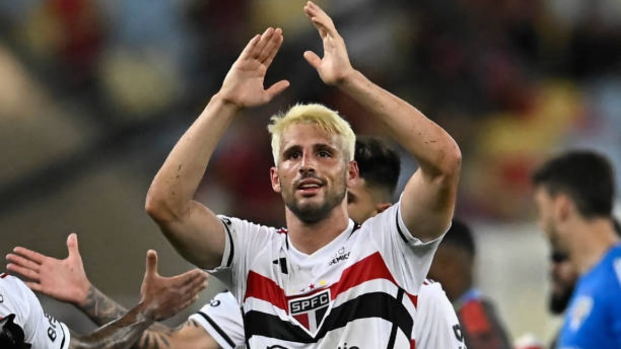 Calleri assume maior artilharia estrangeira do São Paulo pela Libertadores