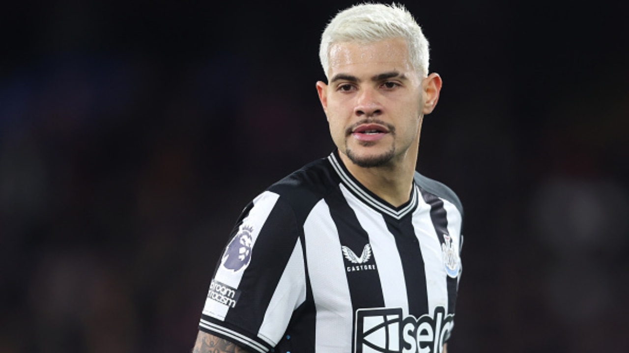 Bruno Guimarães pode sair para o PSG na próxima janela de transferências