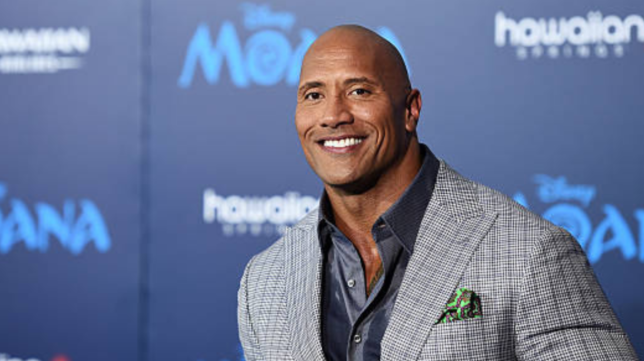 Dwayne Johnson comemora o retorno de “Moana 2”