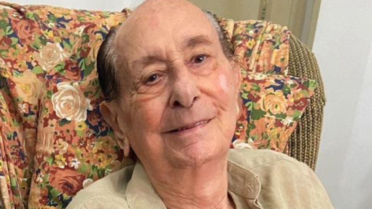 Falece José Santa Cruz, o icônico dublador brasileiro