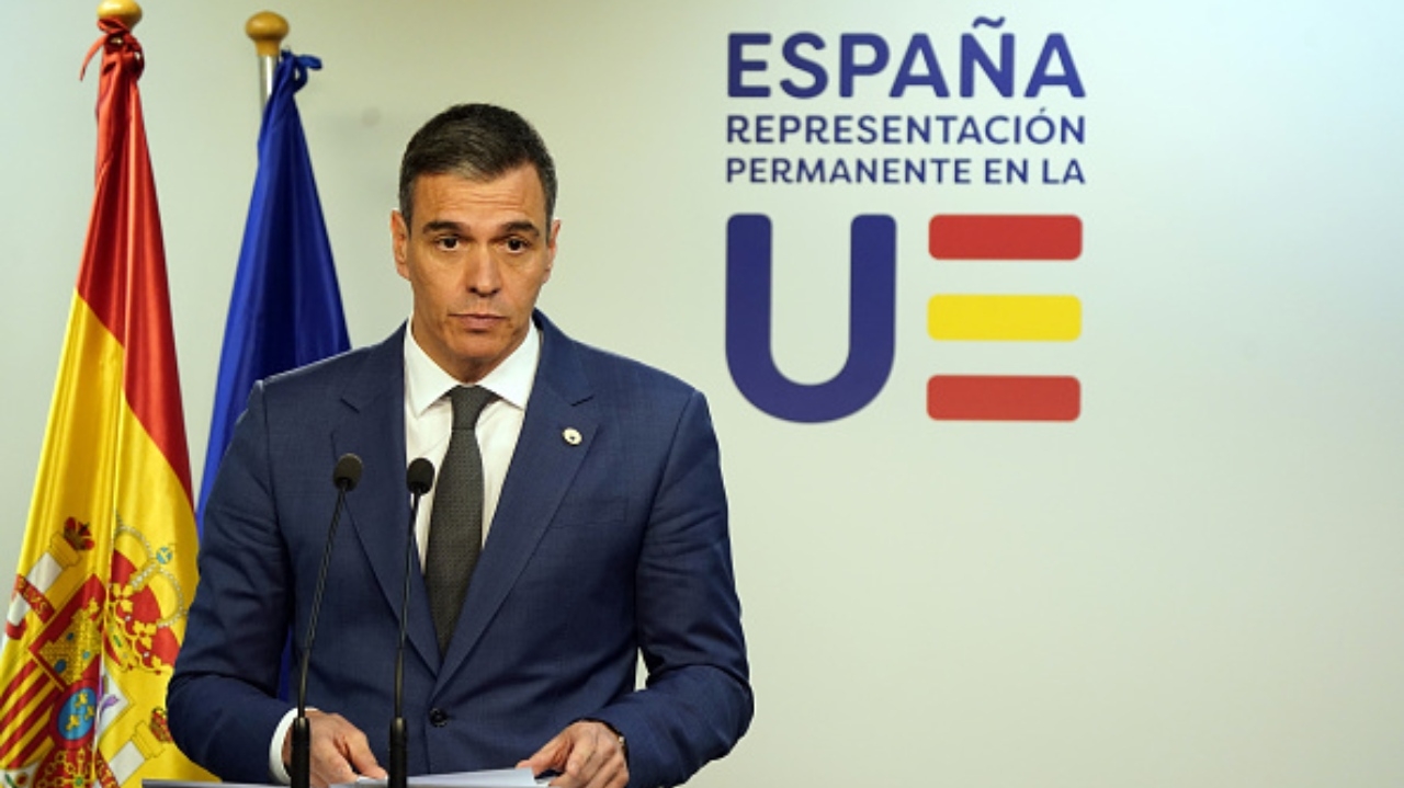 Pedro Sánchez declara que não sairá do cargo de primeiro-ministro da Espanha