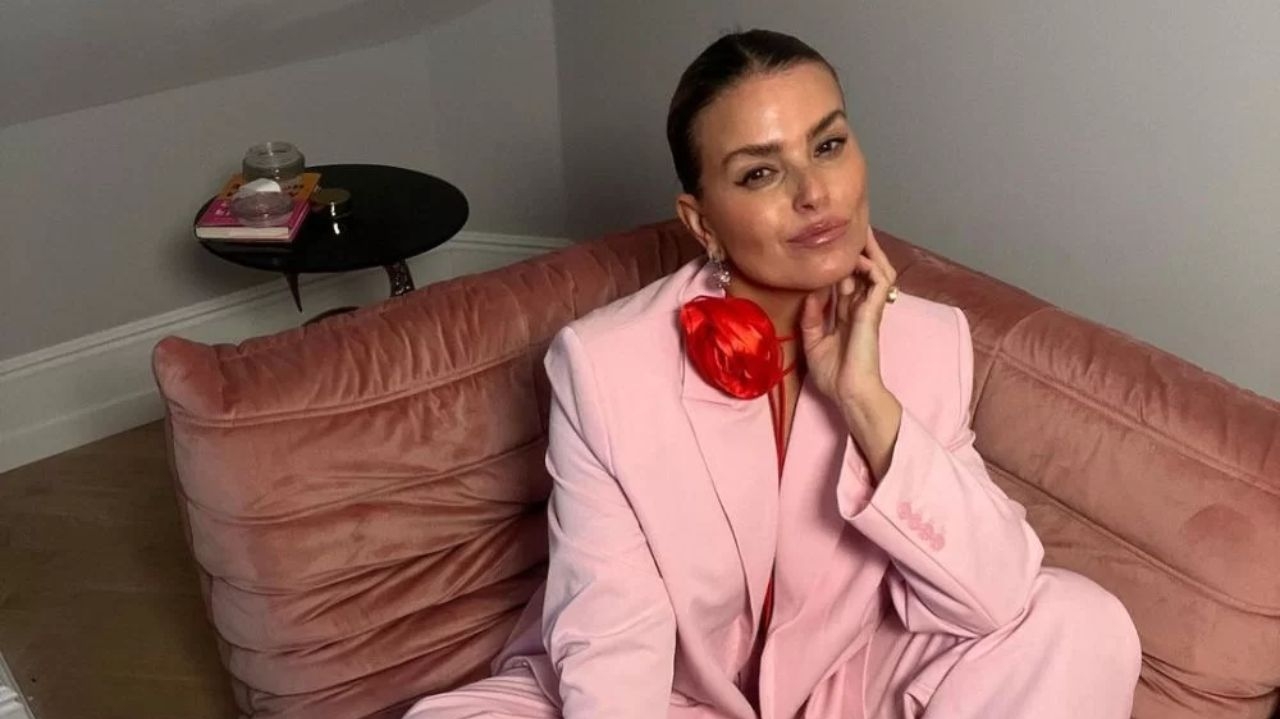 Aprenda como transformar o visual com acessórios da moda