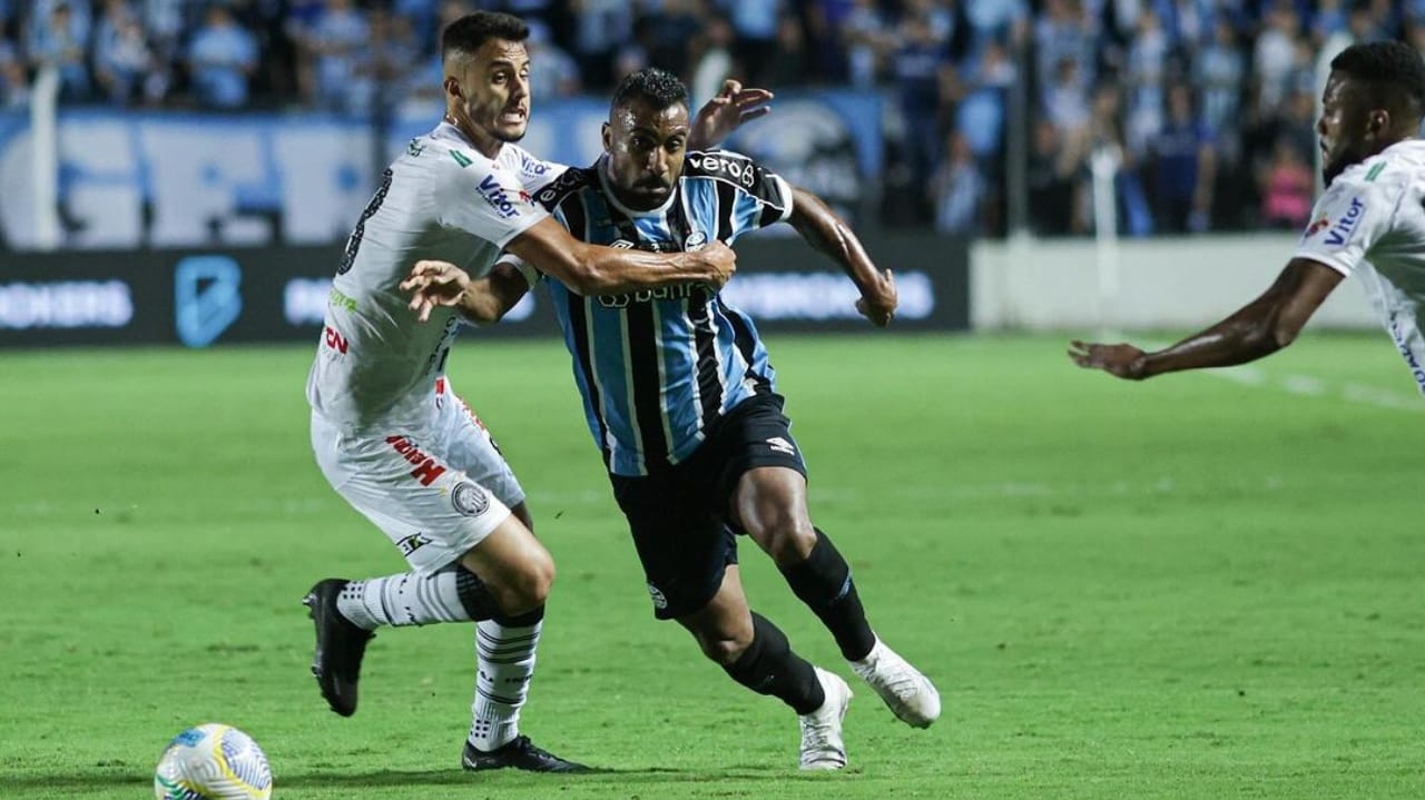 Operário e Grêmio não saem do zero em jogo de ida pela terceira fase da Copa do Brasil