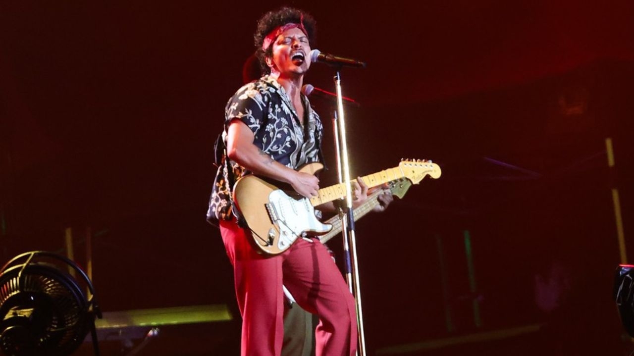 Bruno Mars anuncia datas de shows no Brasil