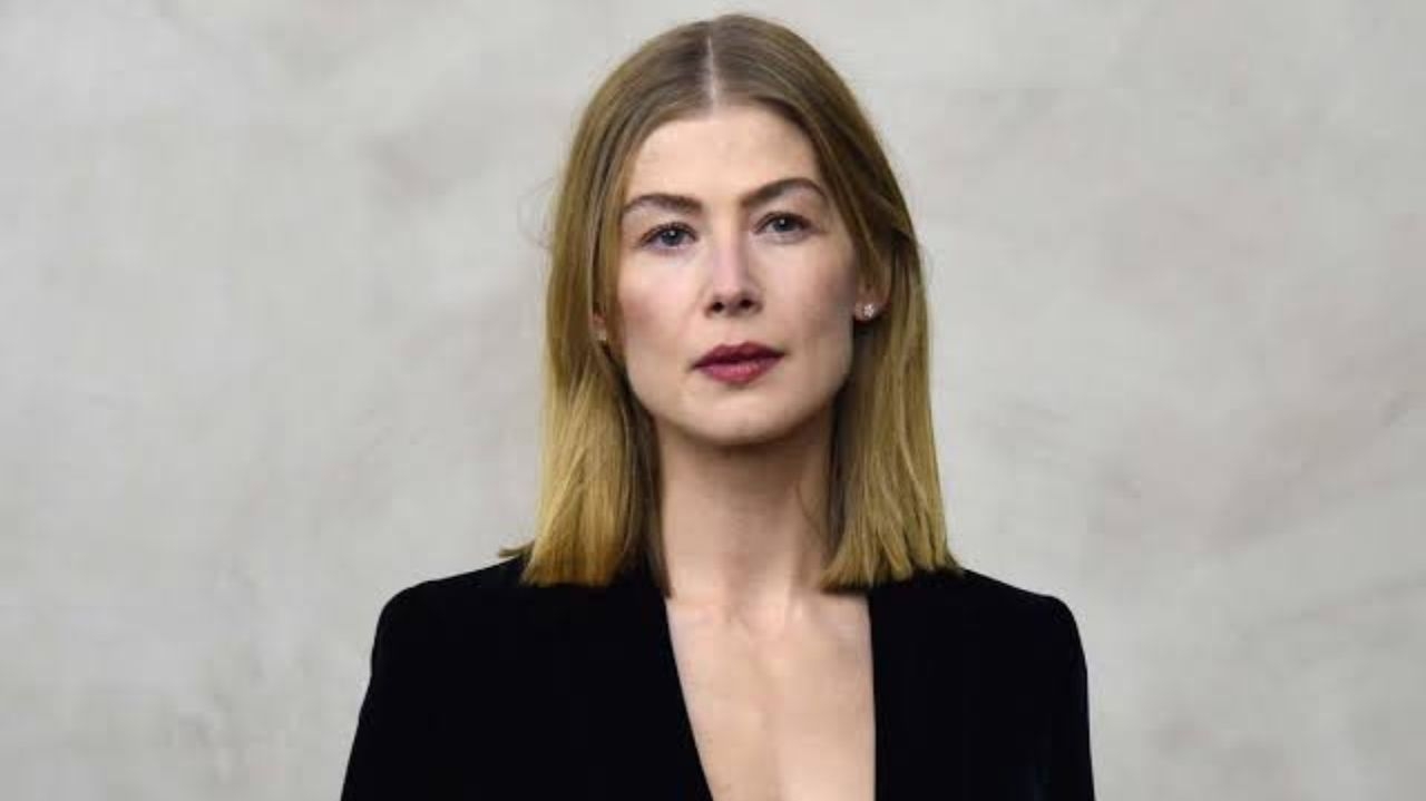 Atriz Rosamund Pike é mais uma adição ao elenco de Truque de Mestre 3