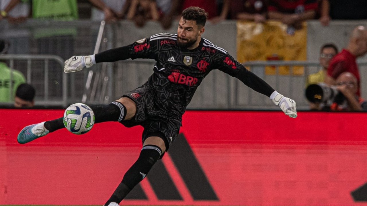 Tite define Matheus Cunha como goleiro do Flamengo na Copa do Brasil