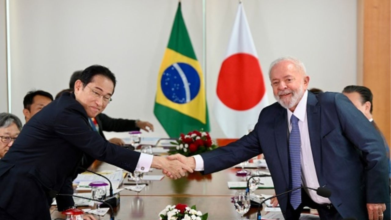 Lula recebe primeiro-ministro do Japão no Planalto