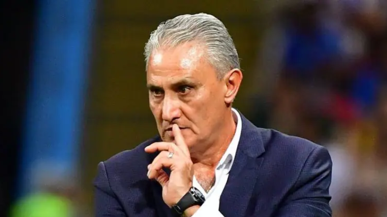Tite altera esquema do Flamengo para jogo contra o Bragantino