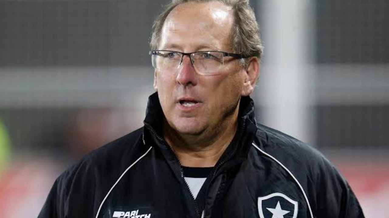 John Textor se livra de suspensão após STJD entrar em ação