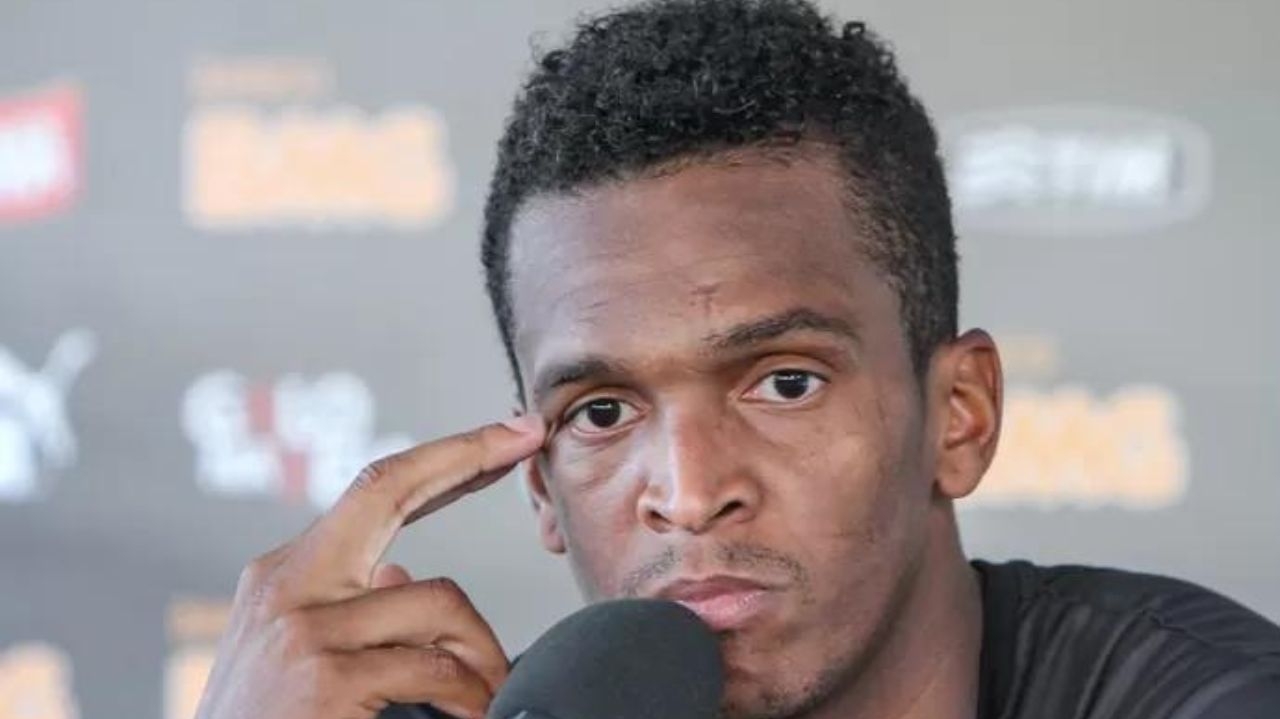 Atacante Jô é preso em Campinas por falta de pagamento de pensão alimentícia