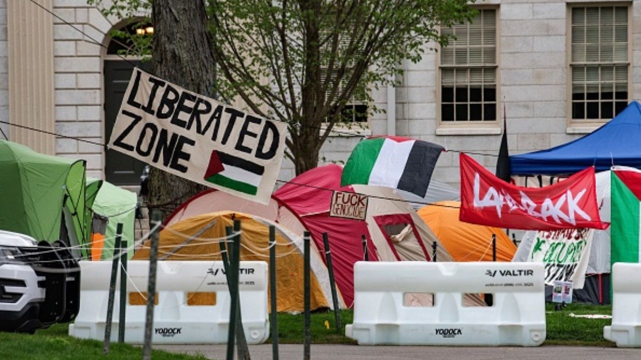 Acampamento pró-palestina: Harvard ameaça suspender manifestantes