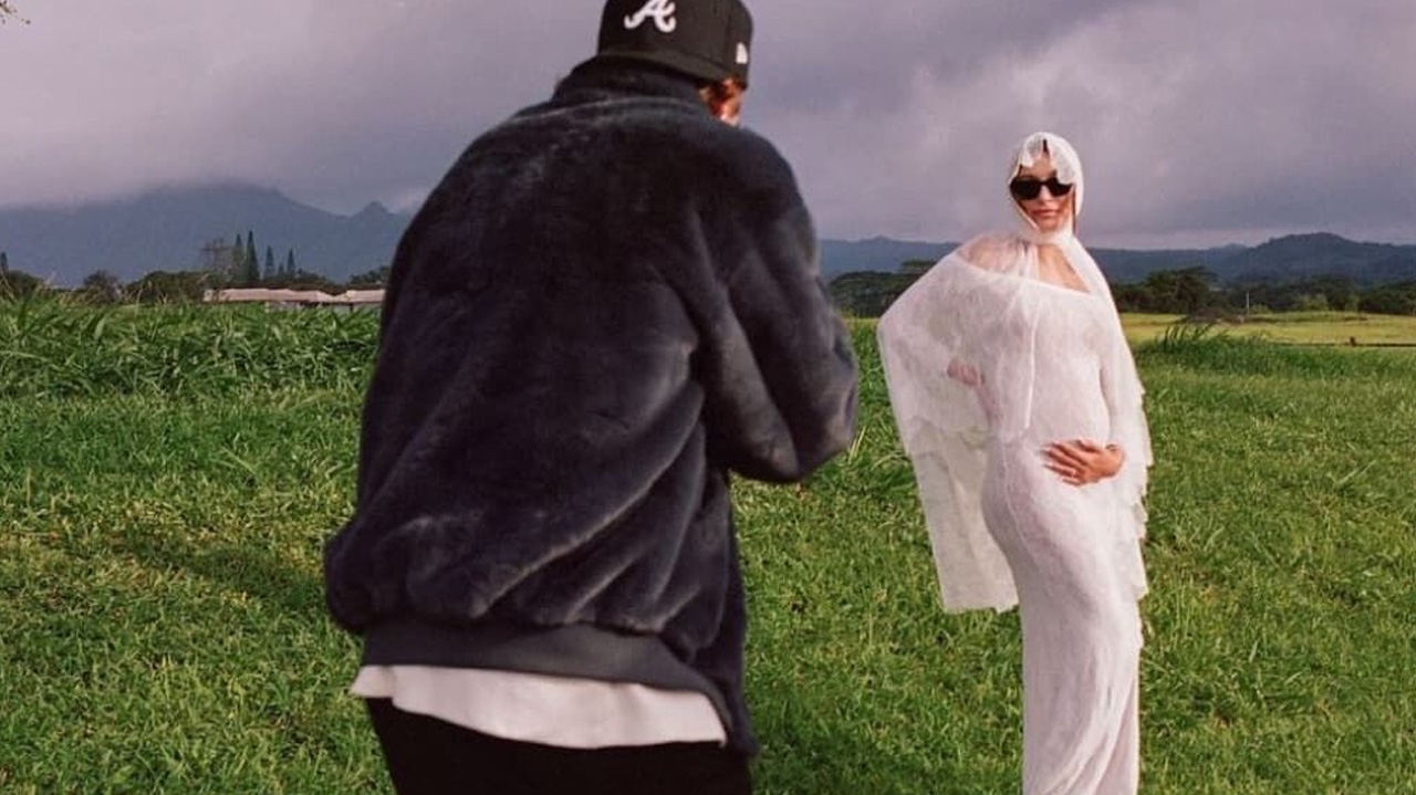 Justin e Hailey Bieber anunciam gravidez