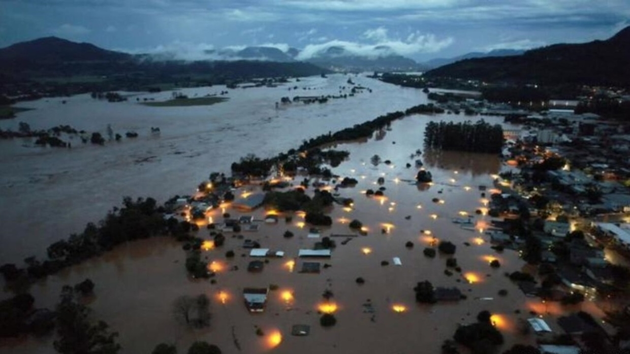 Águas do Lago Guaíba seguem diminuindo e chegam a 4,90 metros