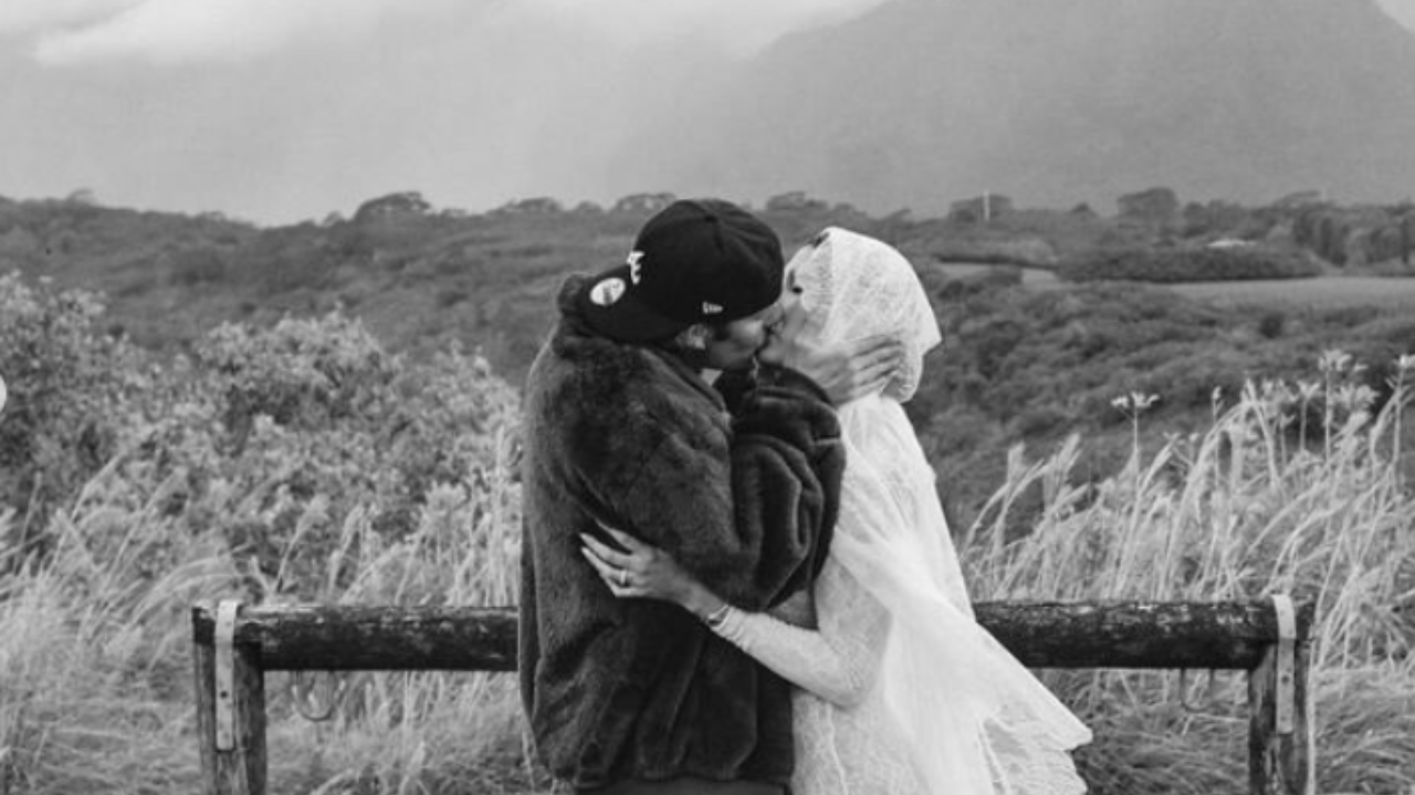 Famosos demonstram apoio a Hailey e Justin com anúncio de gravidez