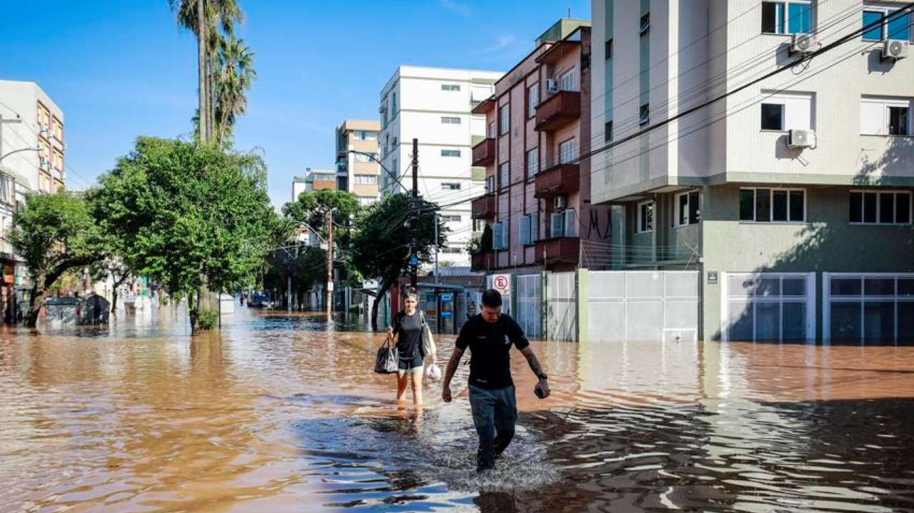 Como os desastres ambientais em RS afetam psicológico da população