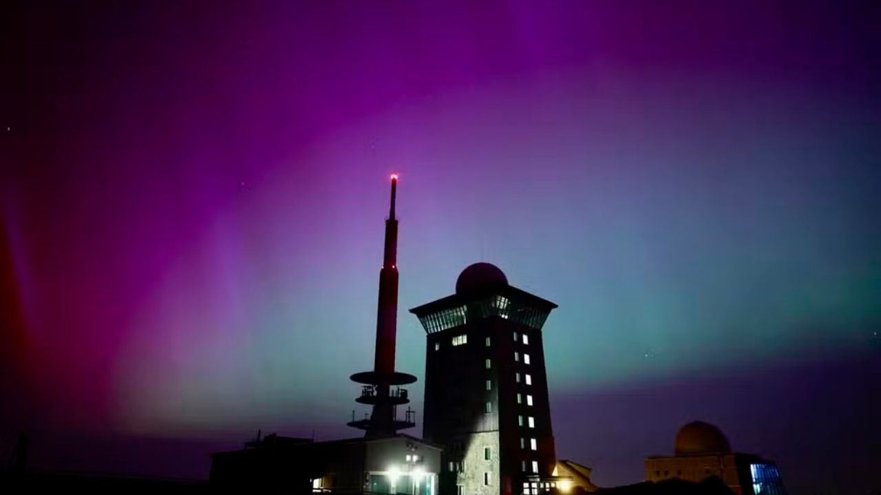 Evento solar raro provoca aurora boreal e austral na Europa e América do Sul