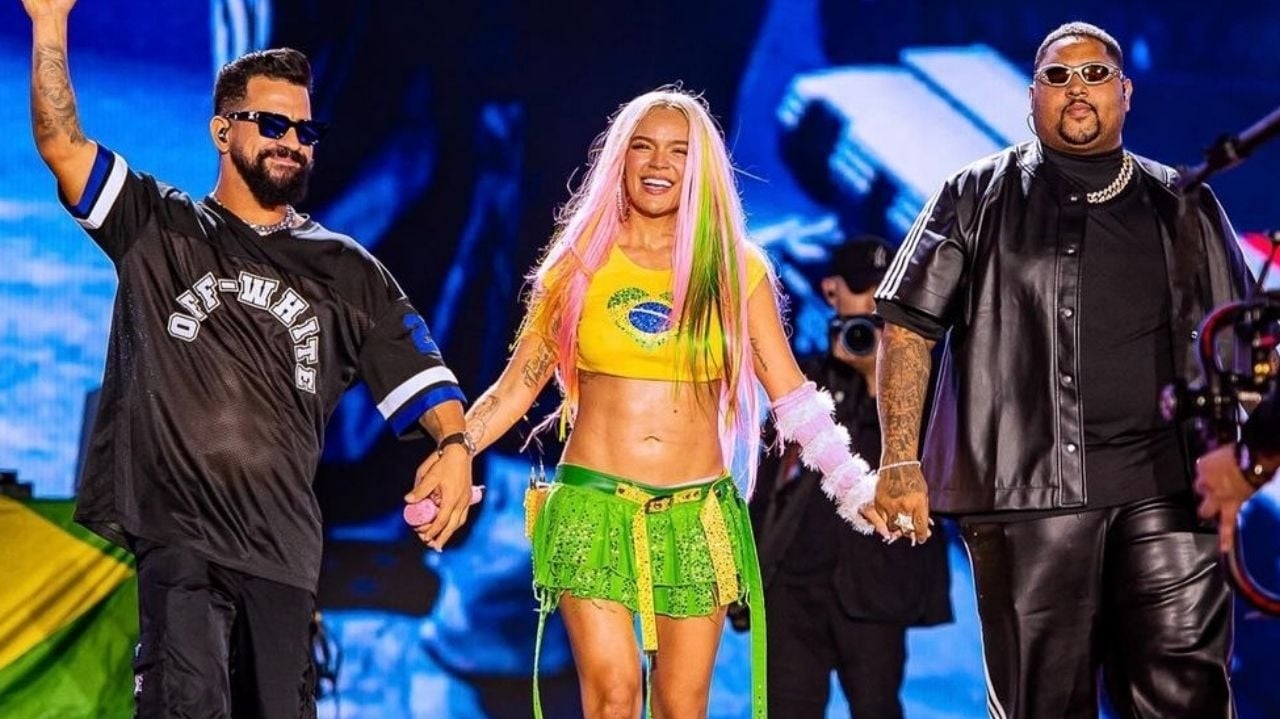 Karol G faz show em São Paulo com presença de famosos