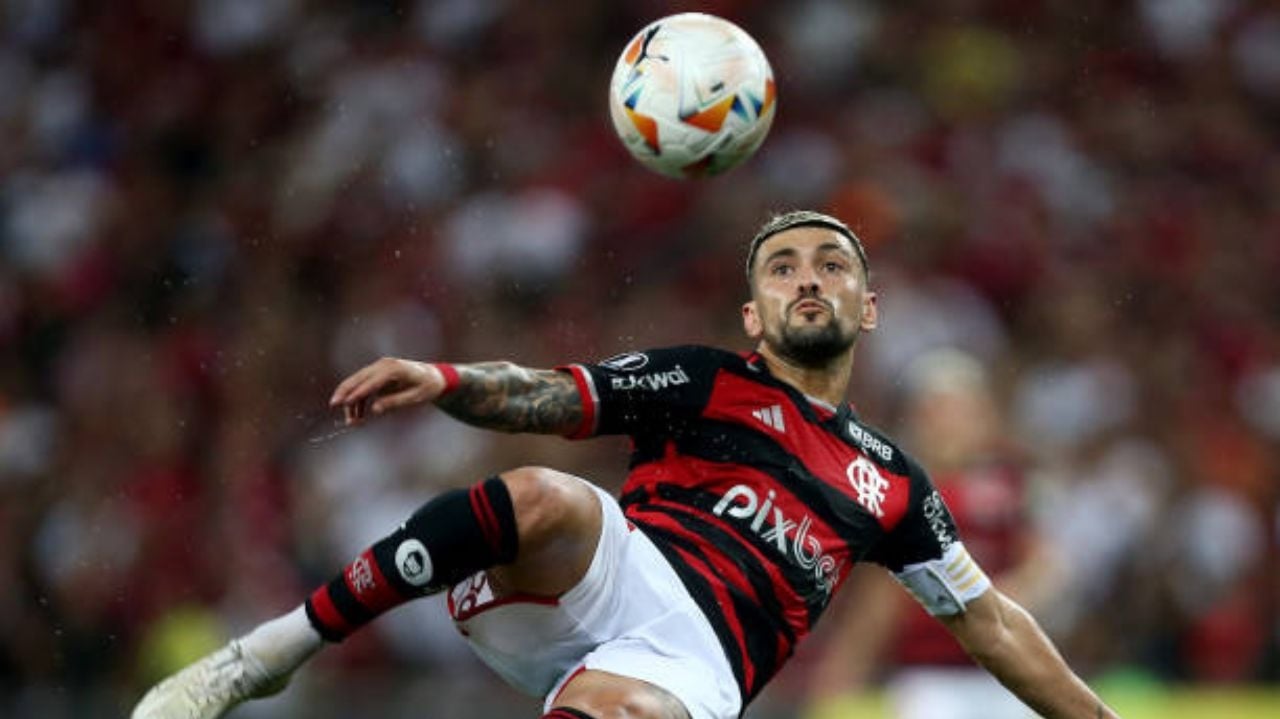 Arrascaeta é dúvida do Flamengo contra o Corinthians