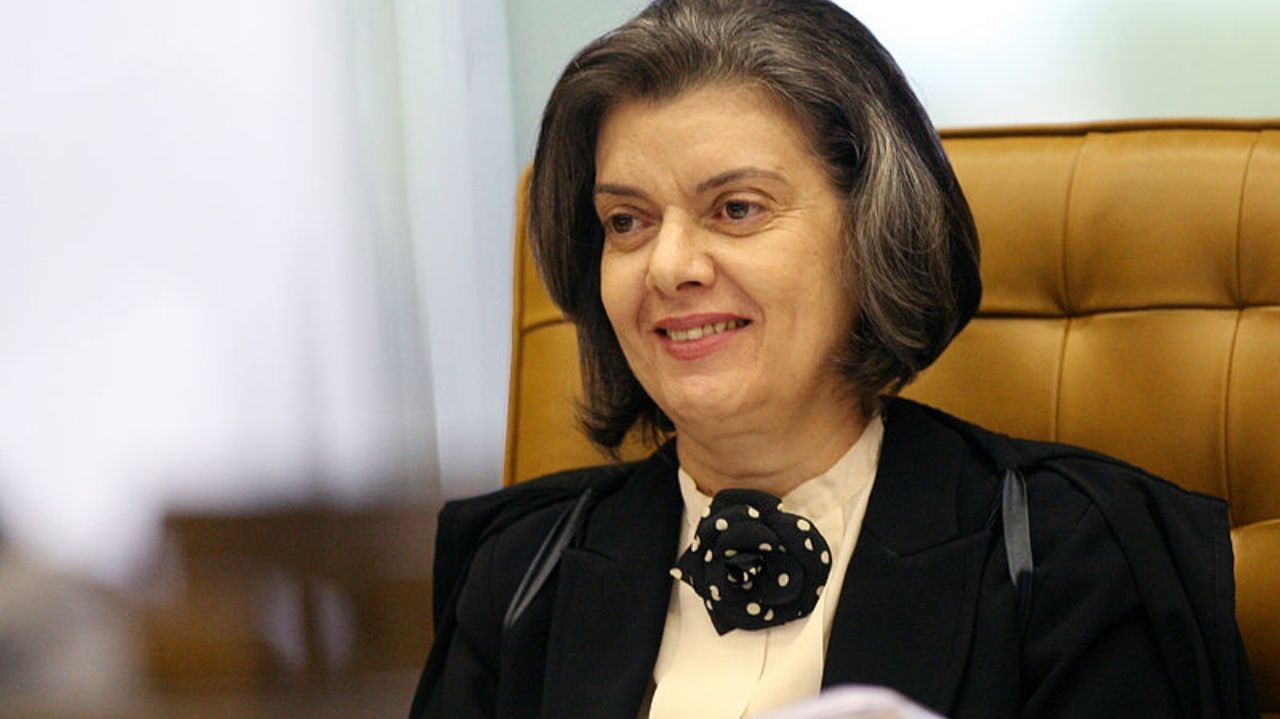 Carmen Lúcia assume inquérito responsável por julgar Fake News sobre tragédia Gaúcha