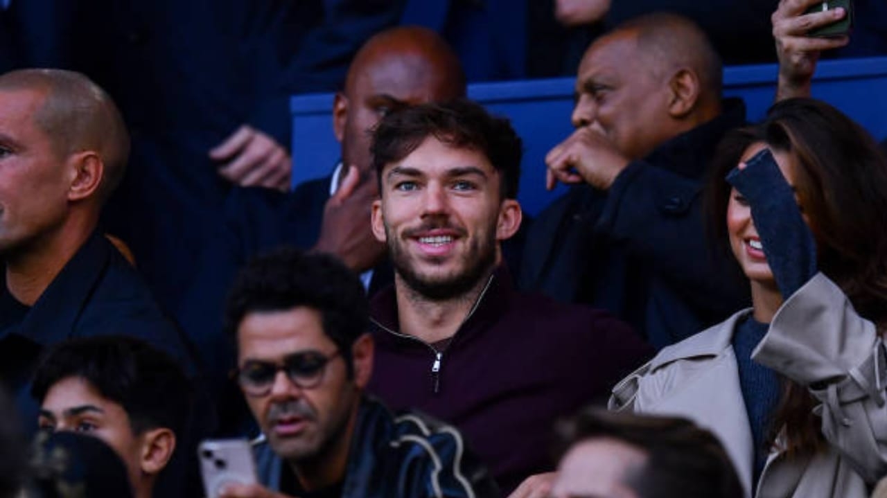 Gasly pilota primeiro carro de Senna na F1 em homenagem ao piloto