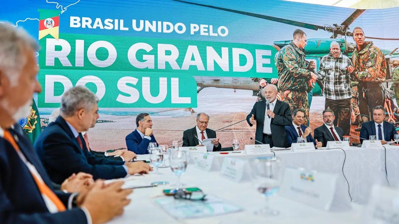 Governo anuncia medidas de auxílio ao Rio Grande do Sul