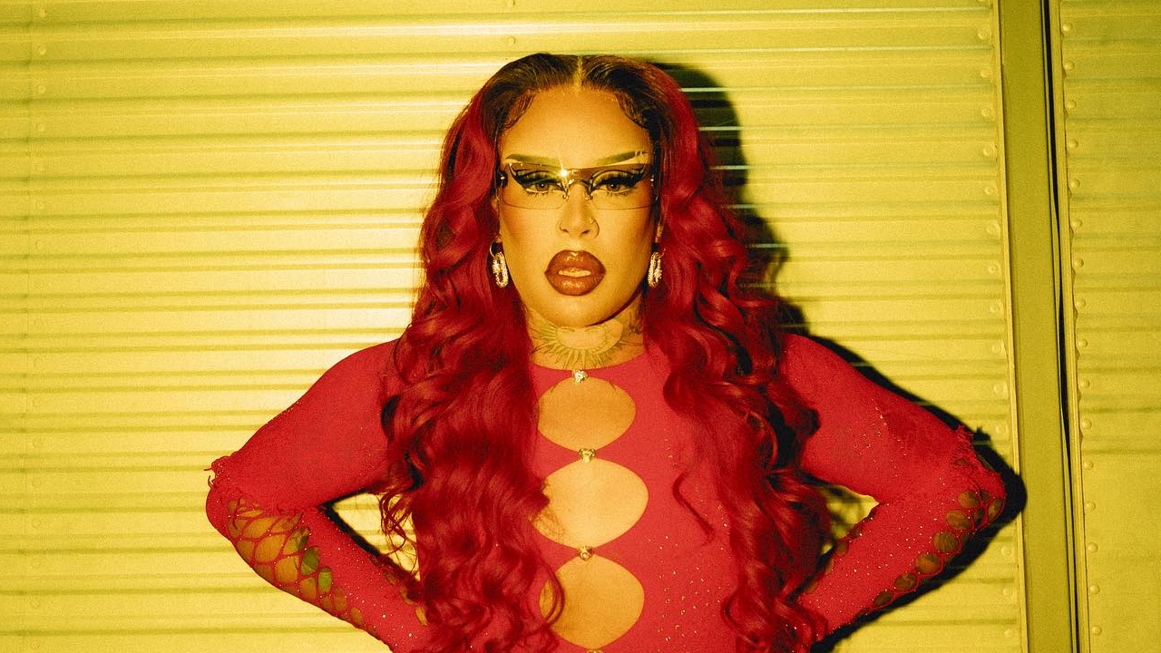 Dennis DJ vai ao TVZ e manda recado para Gloria Groove