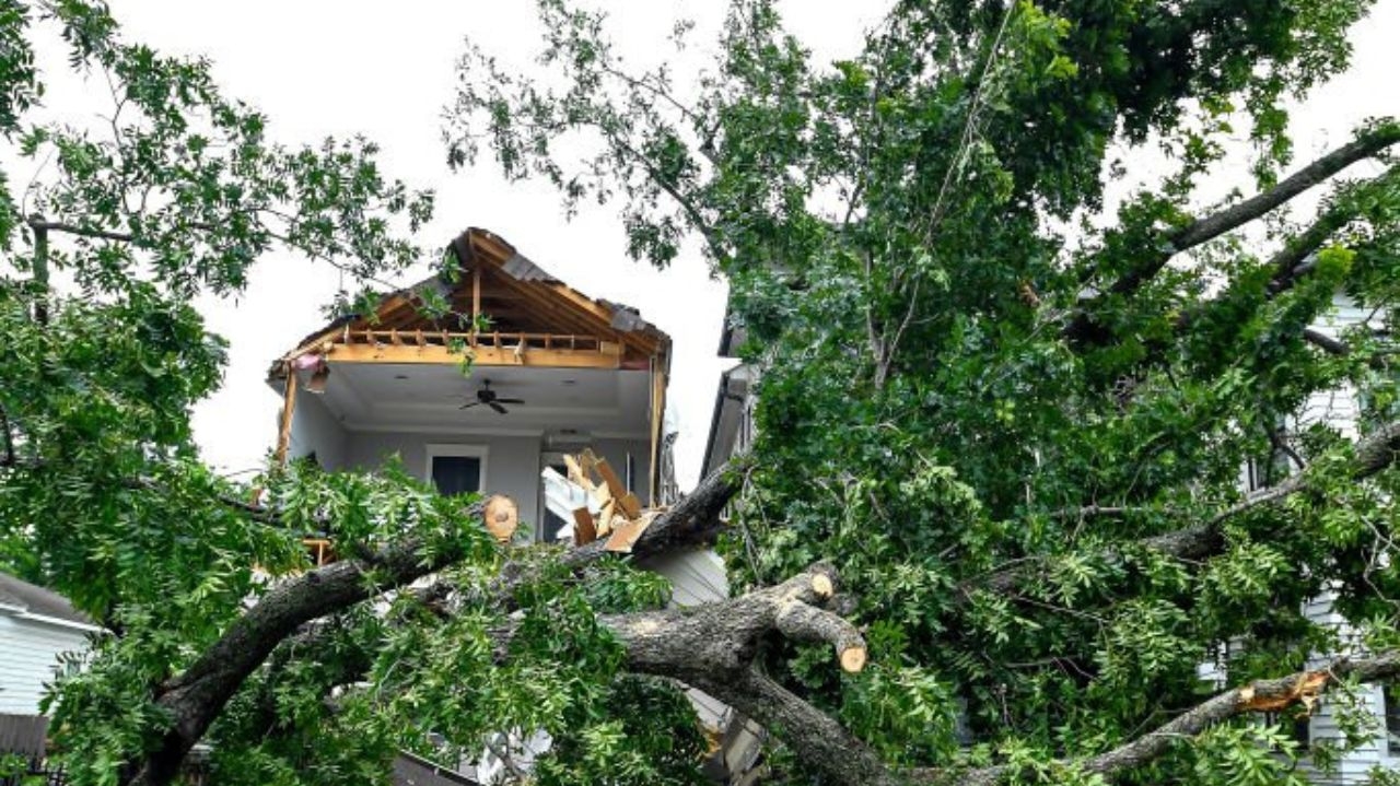 Fortes tempestades nos EUA deixam vítimas e inúmeros prejuízos