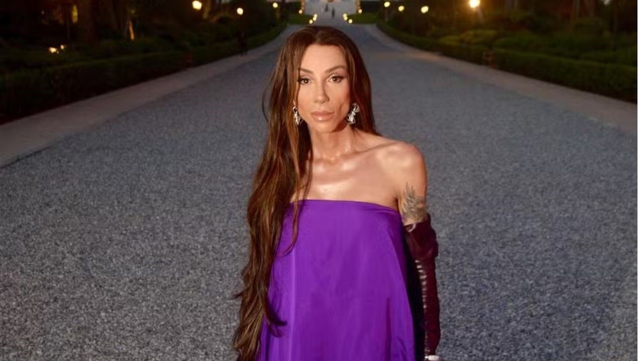 Maya Massafera encanta Cannes com jóias Chopard e figurino assinado por Valentino