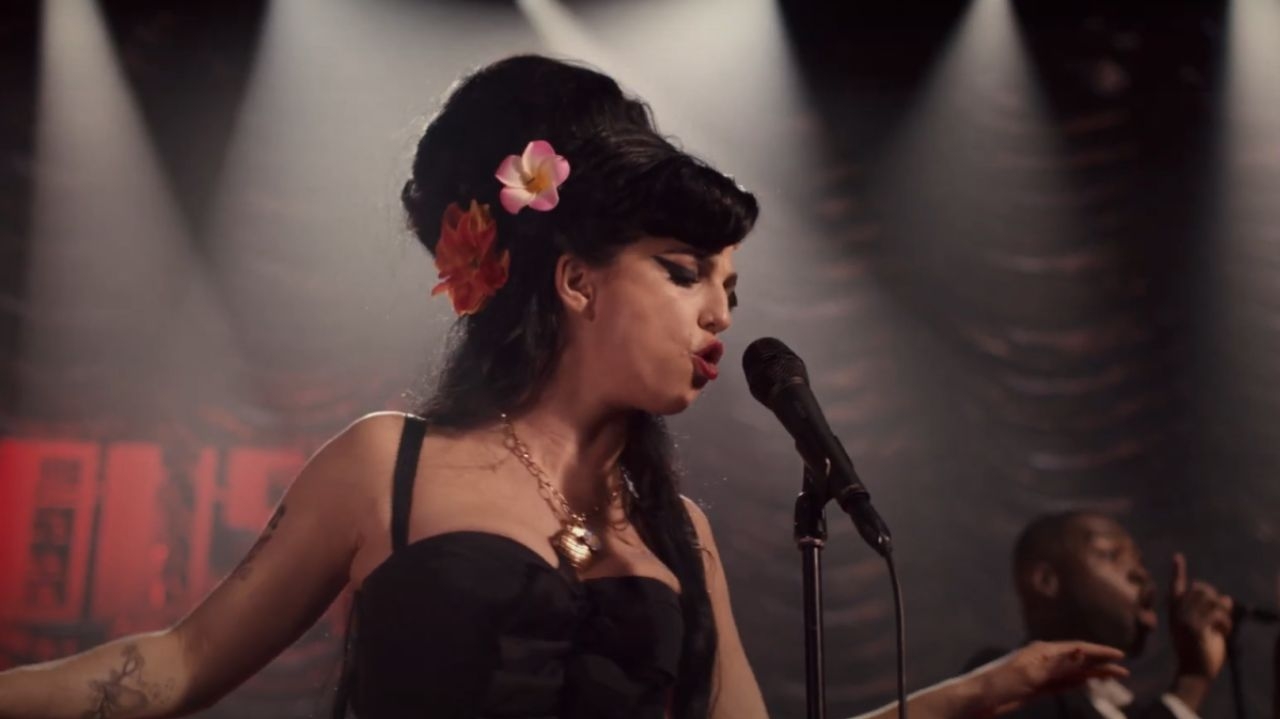 Cinebiografia de Amy Winehouse decepciona em estreia nos Estados Unidos