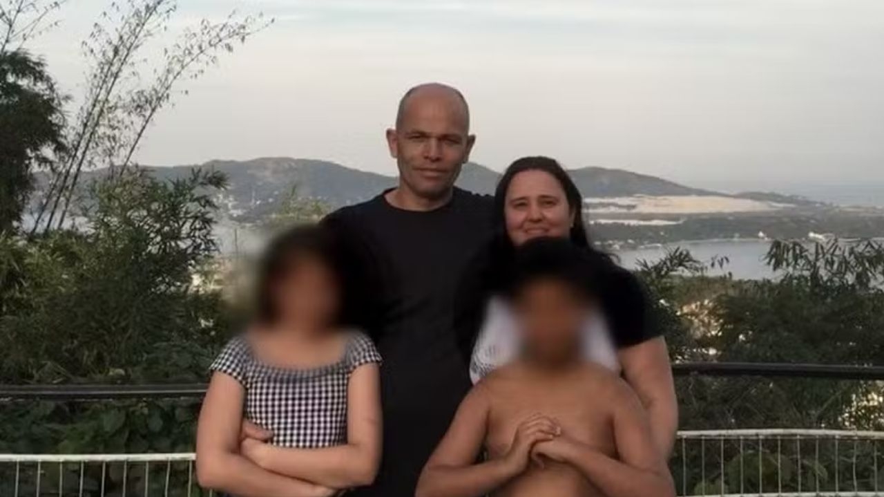 Adolescente que matou os pais e irmã em SP presta depoimento a polícia