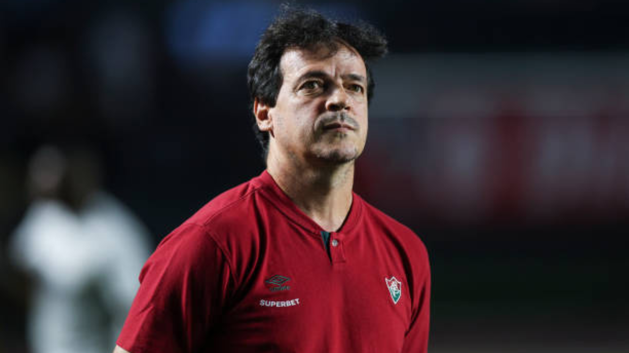 Fernando Diniz estende contrato com o Fluminense