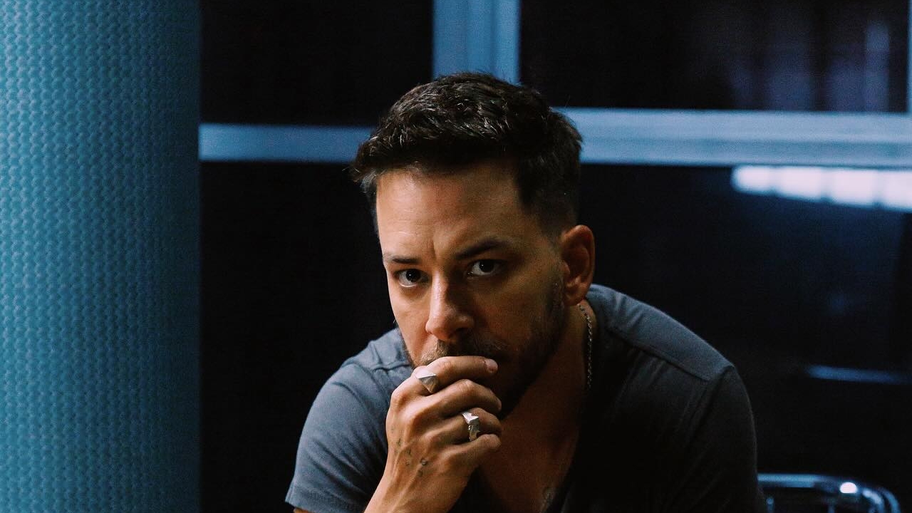 Segunda parte do álbum de Junior é lançada nesta sexta 