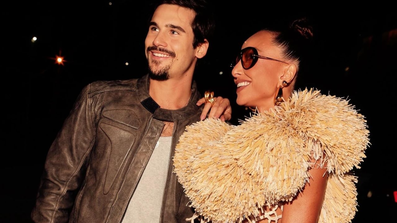 Sabrina Sato rebate críticas sobre seu relacionamento com Nicolas Prattes